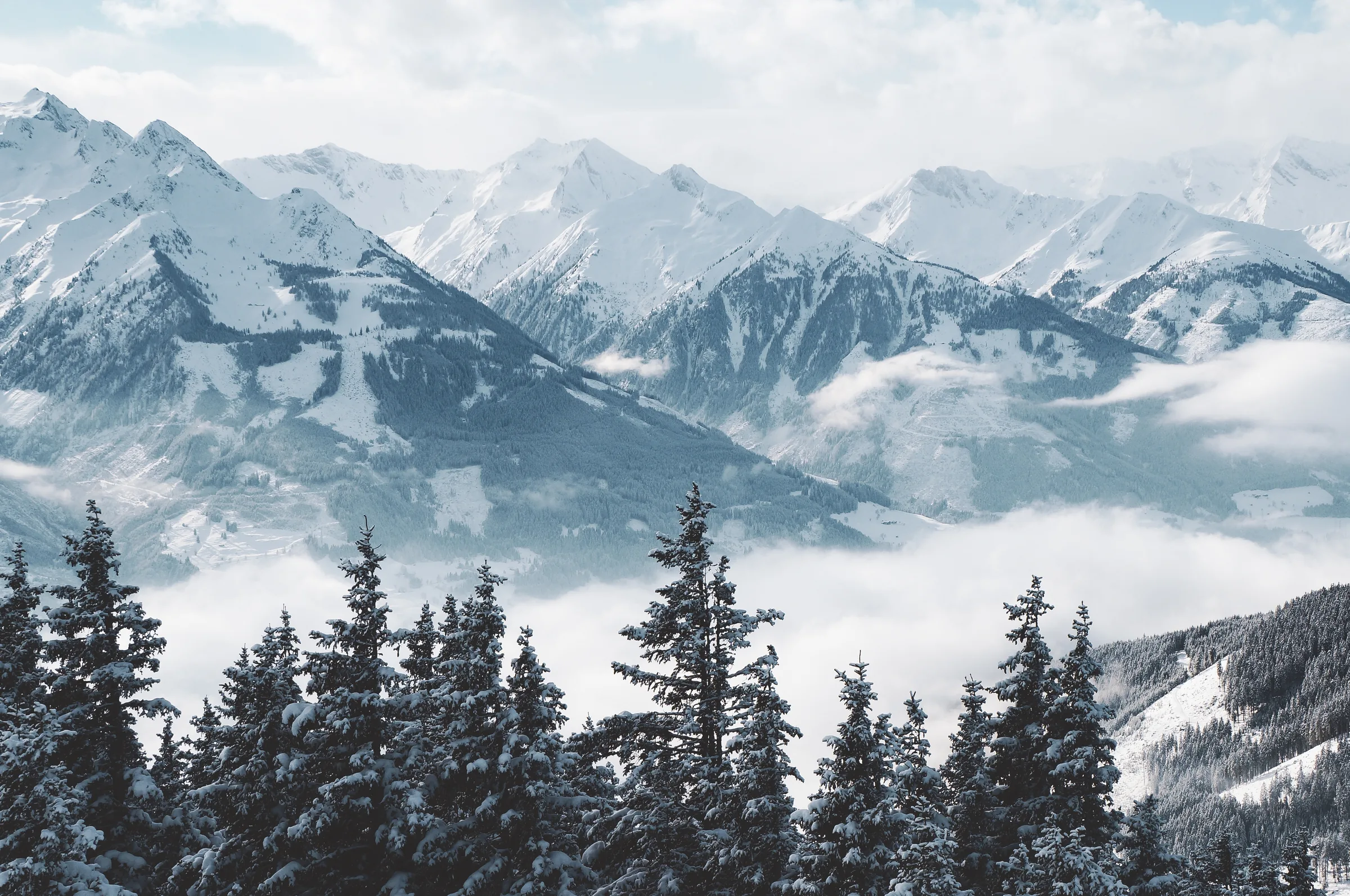 Concepto visual de paisaje de montaña